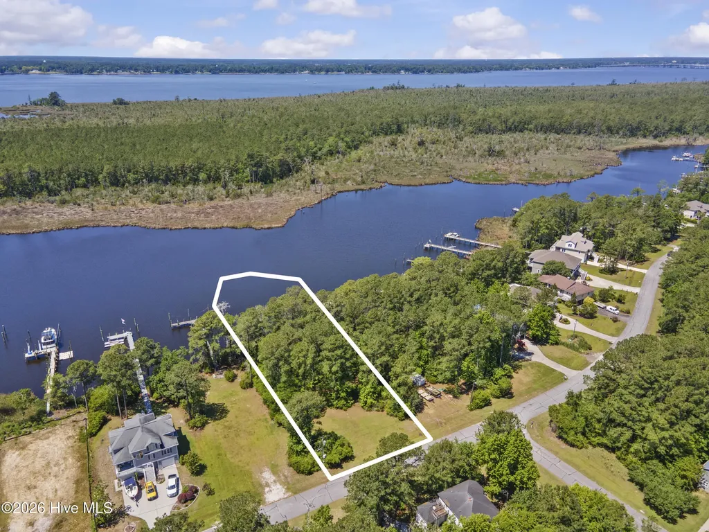 5202 Bucco Reef Road New Bern NC 28560