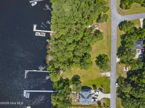 5202 Bucco Reef Road New Bern NC 28560