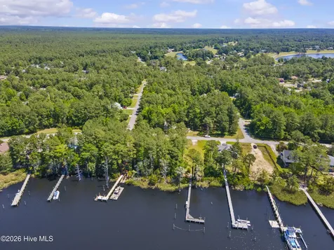 5202 Bucco Reef Road New Bern NC 28560