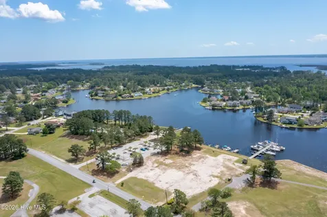 5202 Bucco Reef Road New Bern NC 28560