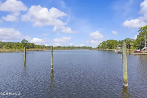5202 Bucco Reef Road New Bern NC 28560