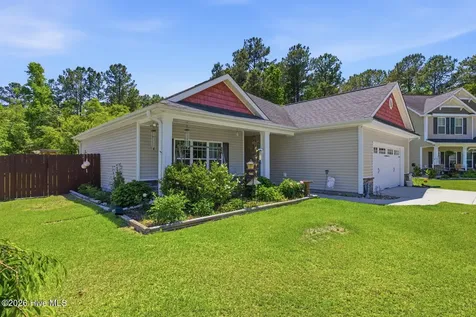 801 Little Cardinal Court Jacksonville NC 28540