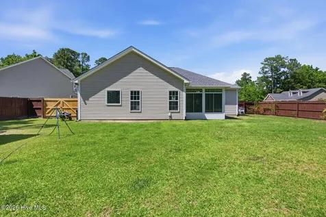 801 Little Cardinal Court Jacksonville NC 28540