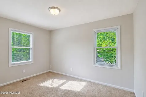 2803 Shade Tree Drive Fayetteville NC 28306