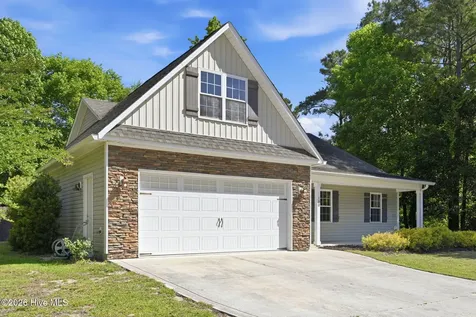 100 Old Dock Landing Road Sneads Ferry NC 28460