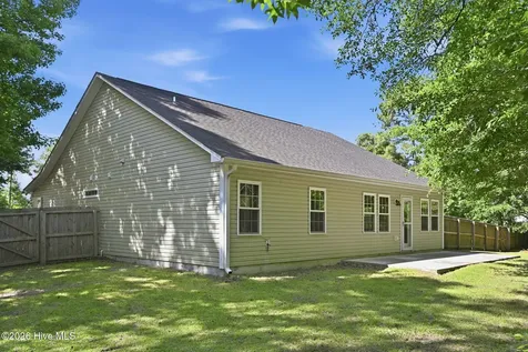 100 Old Dock Landing Road Sneads Ferry NC 28460