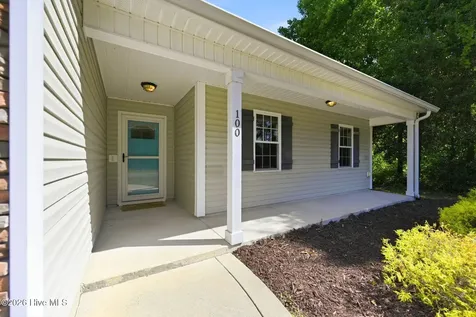 100 Old Dock Landing Road Sneads Ferry NC 28460