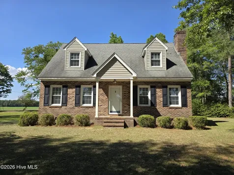 2558 Old Lumberton Road Whiteville NC 28472
