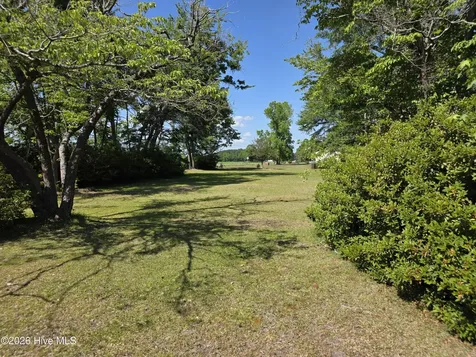 2558 Old Lumberton Road Whiteville NC 28472