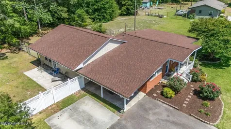 113 Willetts Drive Boiling Spring Lakes NC 28461