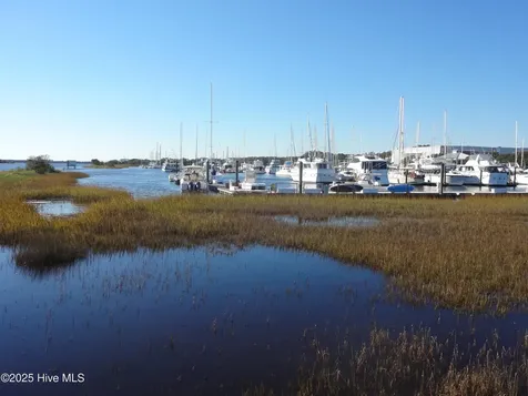 2063 Rosin Drive Southport NC 28461