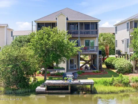 105 A Bay Drive Surf City NC 28445