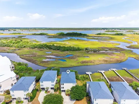 105 A Bay Drive Surf City NC 28445