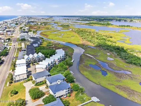 105 A Bay Drive Surf City NC 28445