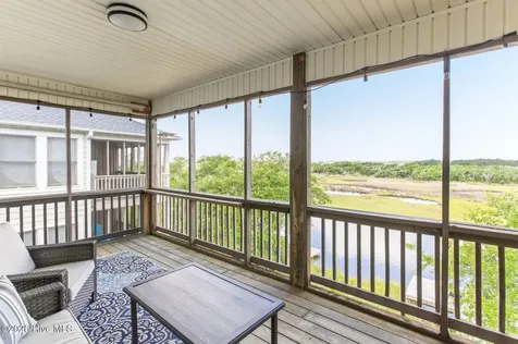 105 A Bay Drive Surf City NC 28445