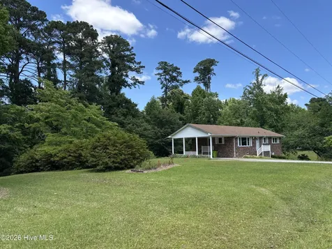 312 Neuse Cliffs Road New Bern NC 28560