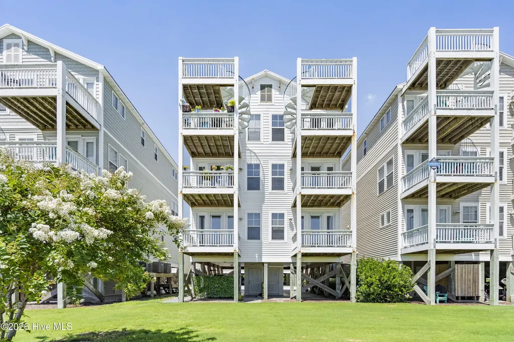 108 Egret Landing Court Surf City NC 28445