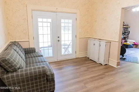 512 S Ashe Street Bladenboro NC 28320