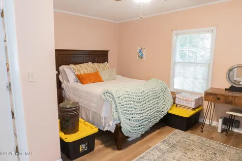 512 S Ashe Street Bladenboro NC 28320