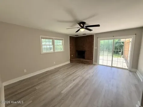 409 Hardy Avenue New Bern NC 28560