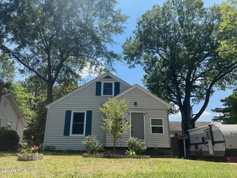 303 E 11th Street Washington NC 27889