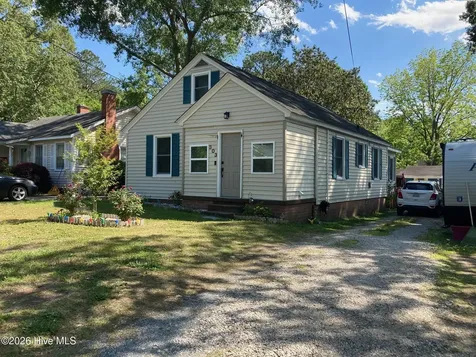 303 E 11th Street Washington NC 27889