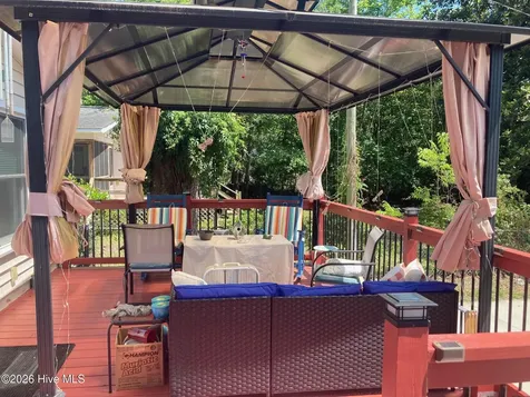 303 E 11th Street Washington NC 27889