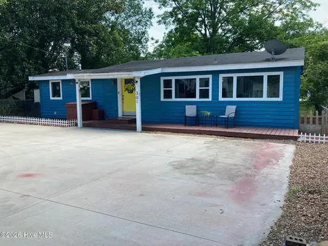 303 E 11th Street Washington NC 27889