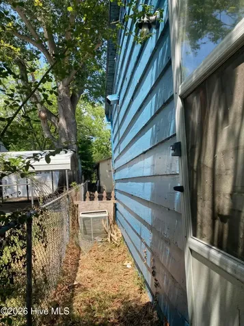 303 E 11th Street Washington NC 27889