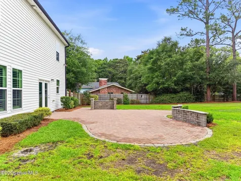 413 Robert E Lee Drive Wilmington NC 28412