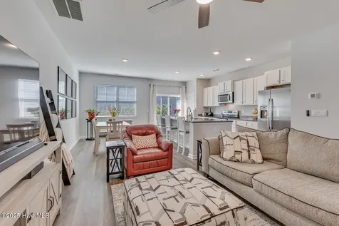 6531 Shark Tooth Trail Wilmington NC 28412