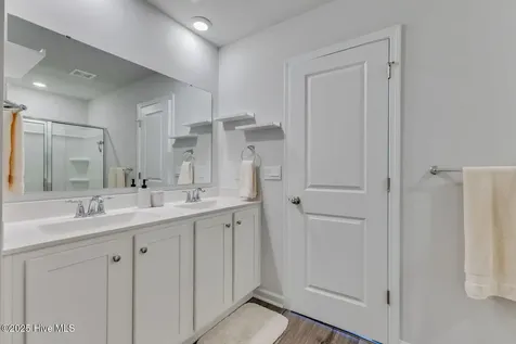 6531 Shark Tooth Trail Wilmington NC 28412
