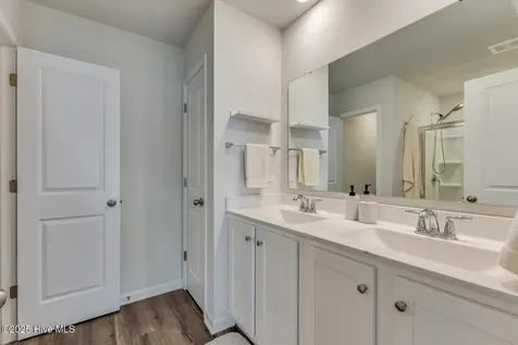 6531 Shark Tooth Trail Wilmington NC 28412