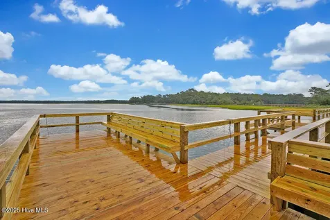 554 Captains Court SE Bolivia NC 28422