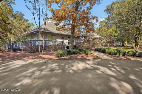 554 Captains Court SE Bolivia NC 28422