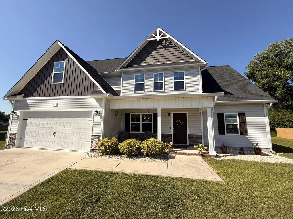 305 Agatha Court Jacksonville NC 28540