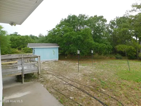107 Beacon Street Harkers Island NC 28531