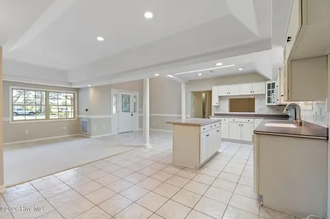 3907 Northeast Avenue Castle Hayne NC 28429
