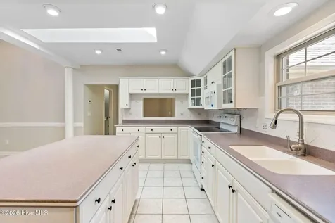 3907 Northeast Avenue Castle Hayne NC 28429
