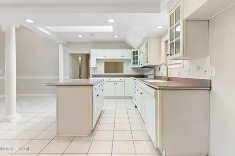 3907 Northeast Avenue Castle Hayne NC 28429