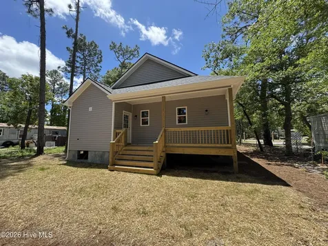 142 Redwood Road Boiling Spring Lakes NC 28461