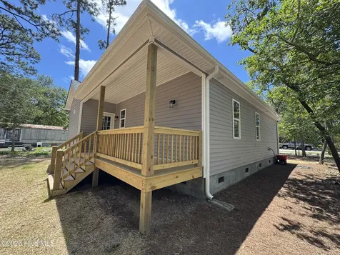 142 Redwood Road Boiling Spring Lakes NC 28461
