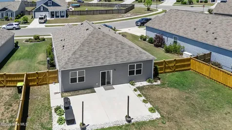 8311 Slippery Elm Court Winnabow NC 28479