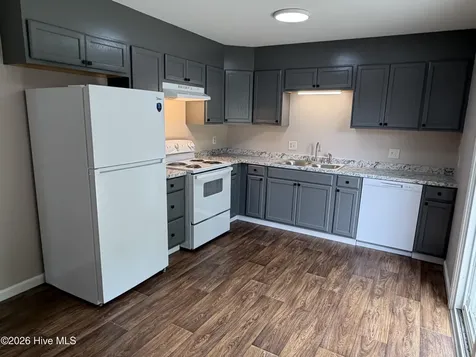 102 Fletcher Place Greenville NC 27858