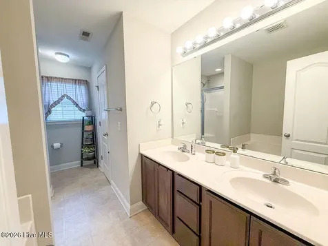 4744 Corena Drive New Bern NC 28562
