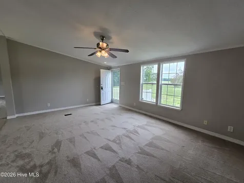 293 S Currituck Road Currituck NC 27929