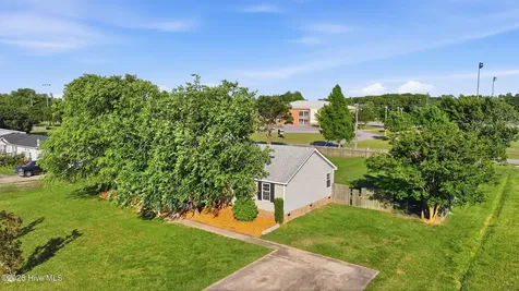 204 Katies Trail Elizabeth City NC 27909