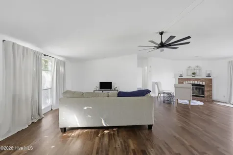 204 Katies Trail Elizabeth City NC 27909