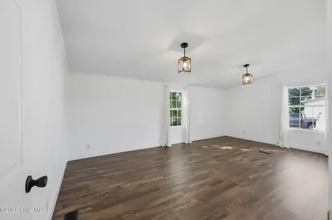 204 Katies Trail Elizabeth City NC 27909