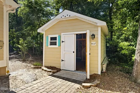 417 Holly Street Emerald Isle NC 28594